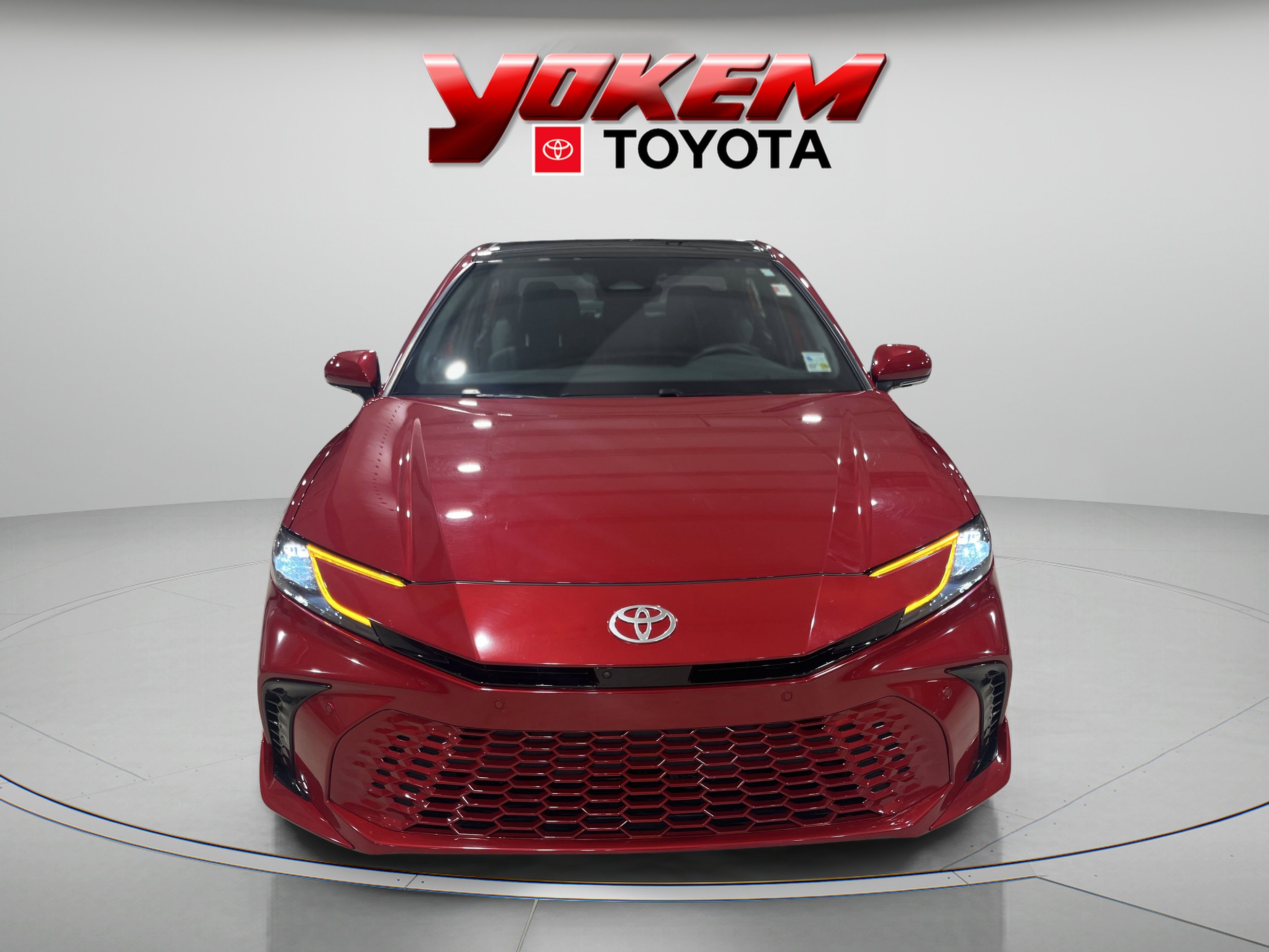 2025 Toyota Camry LE photo 7