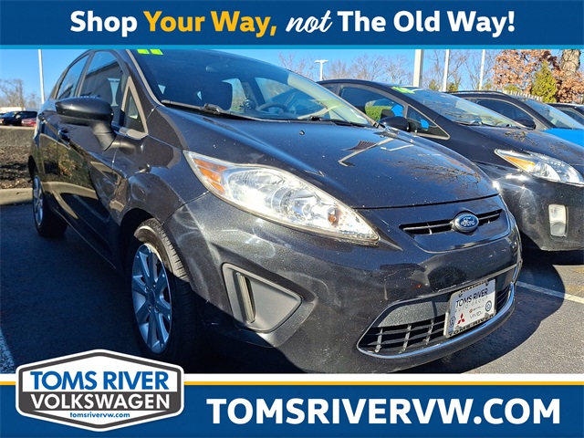 2011 Ford Fiesta SE's photo