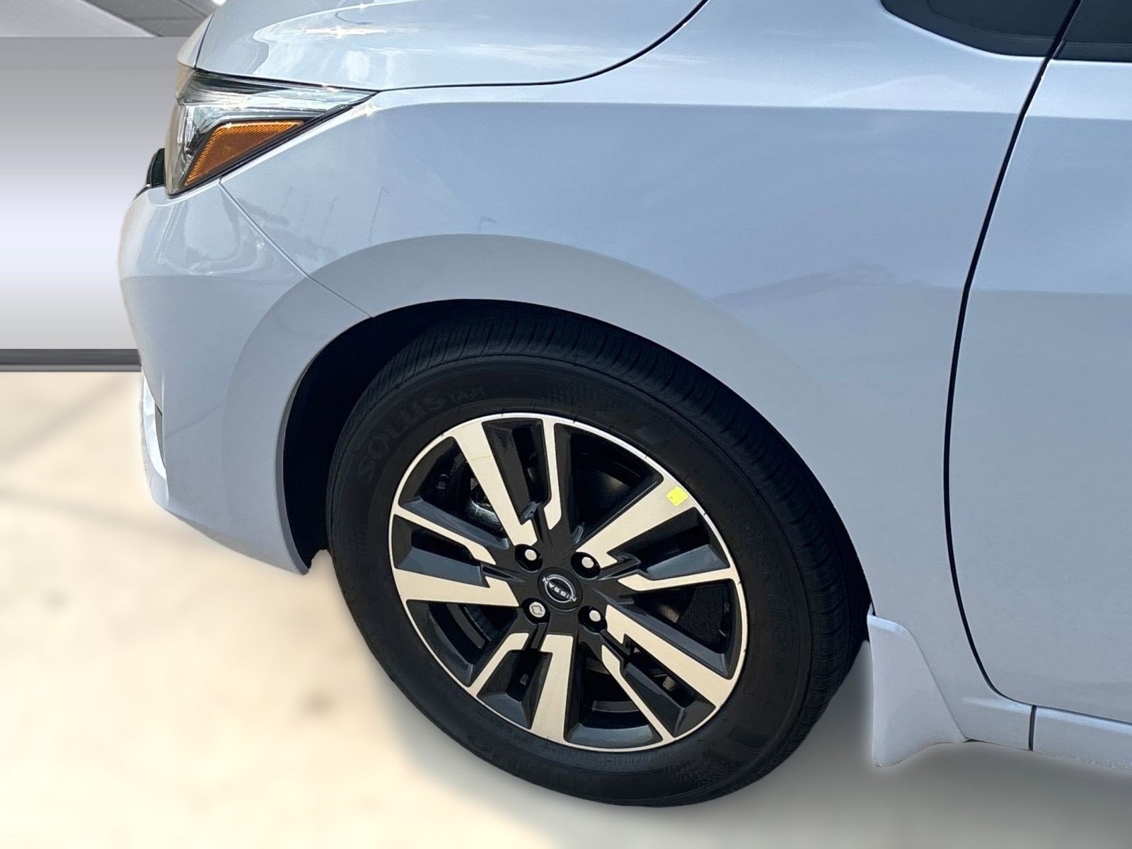 2025 Nissan Versa SV photo 10