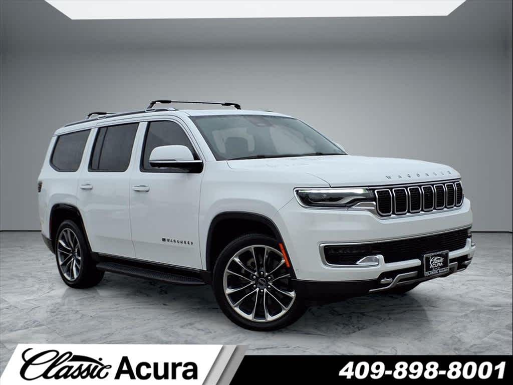 2022 Jeep Wagoneer Series II's photo