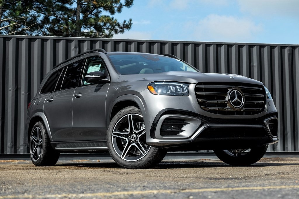 2026 Mercedes-Benz GLS Base's photo
