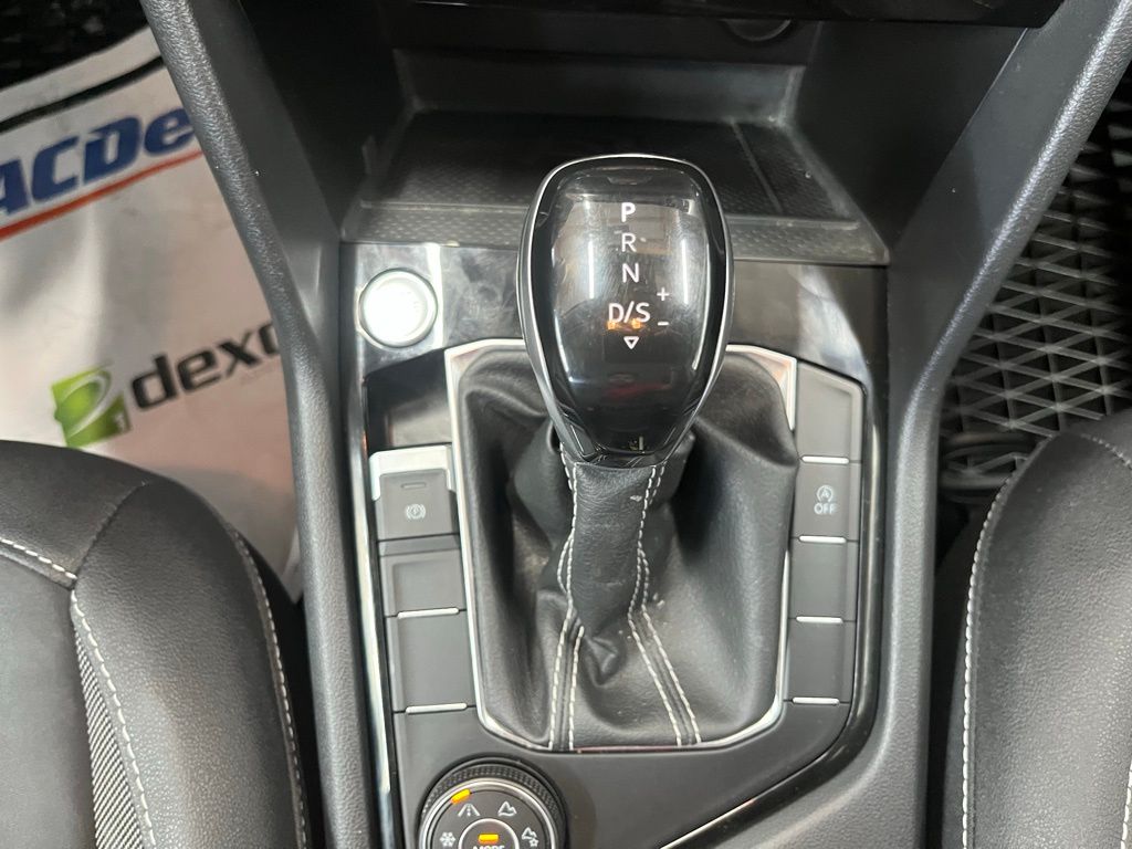 2024 Volkswagen Taos SE photo 15