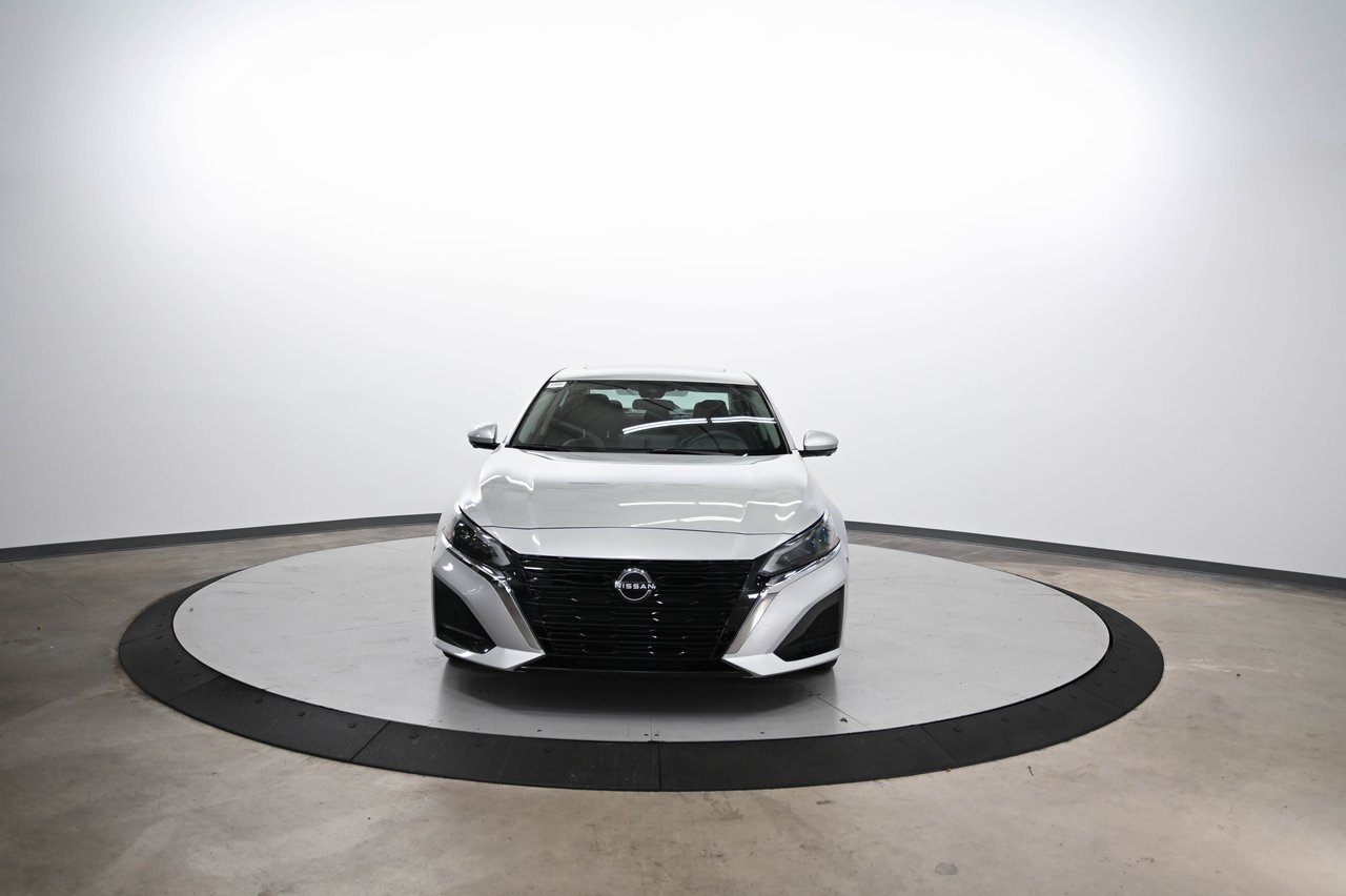 2023 Nissan Altima 2.5 SL photo 3