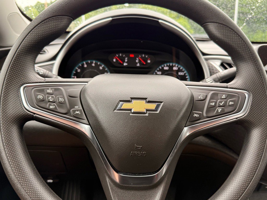 2025 Chevrolet Malibu 1LT photo 12