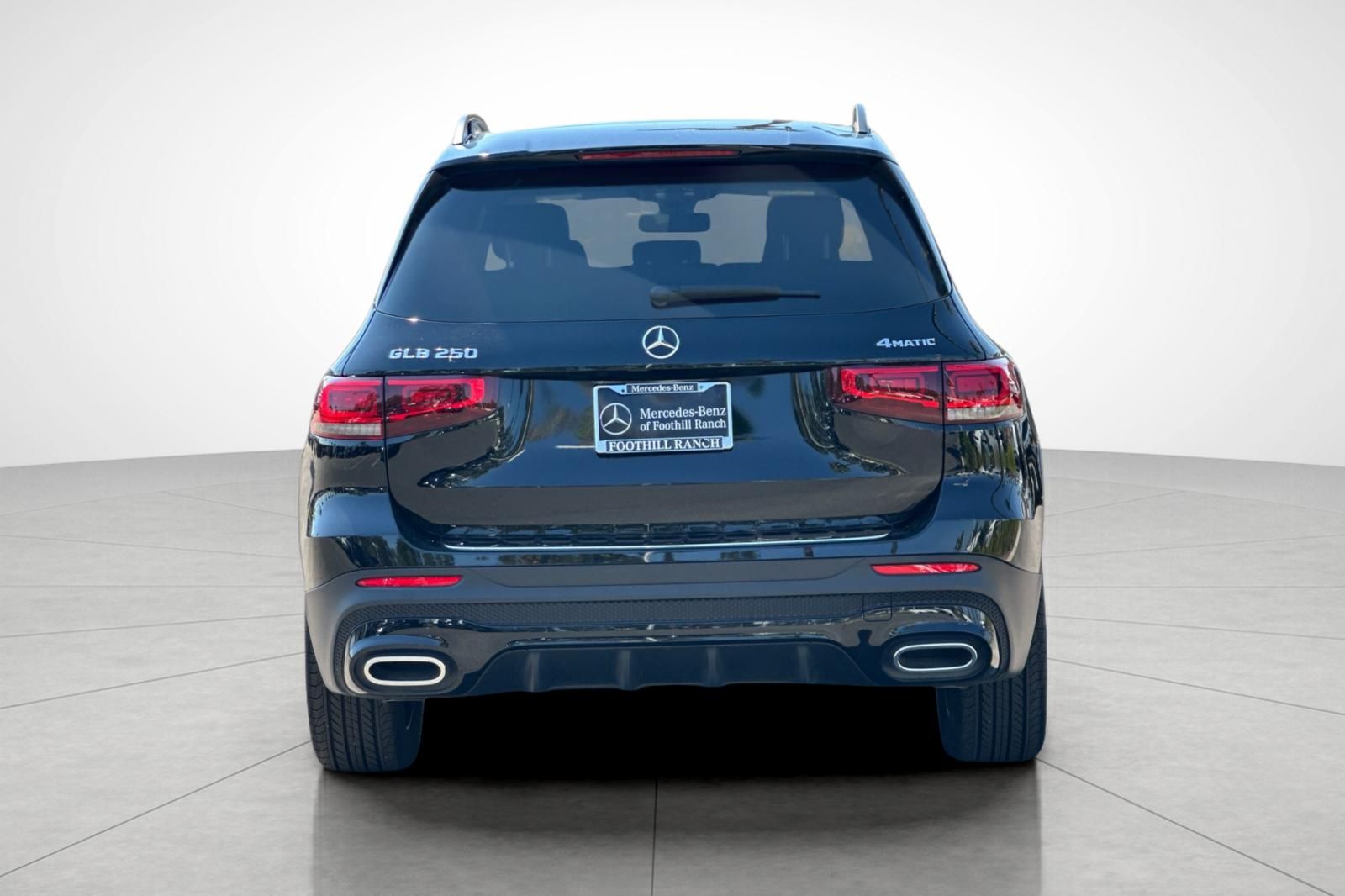 2023 Mercedes Benz GLB 250 4MATIC photo 4