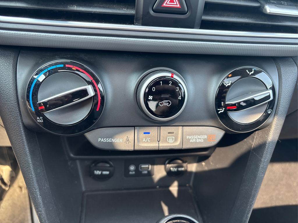 2018 Hyundai Kona SEL photo 26