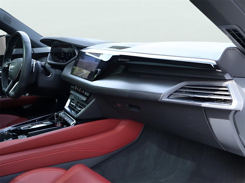 2023 Audi e-tron GT Prestige photo 9