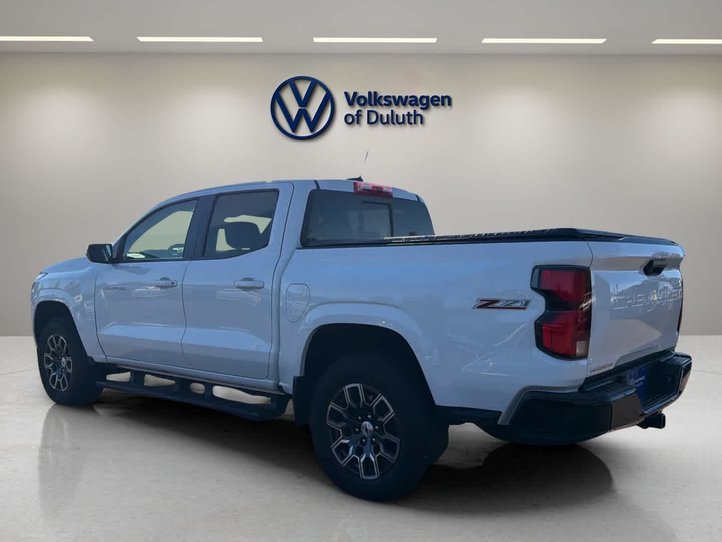 2023 Chevrolet Colorado Z71 photo 3