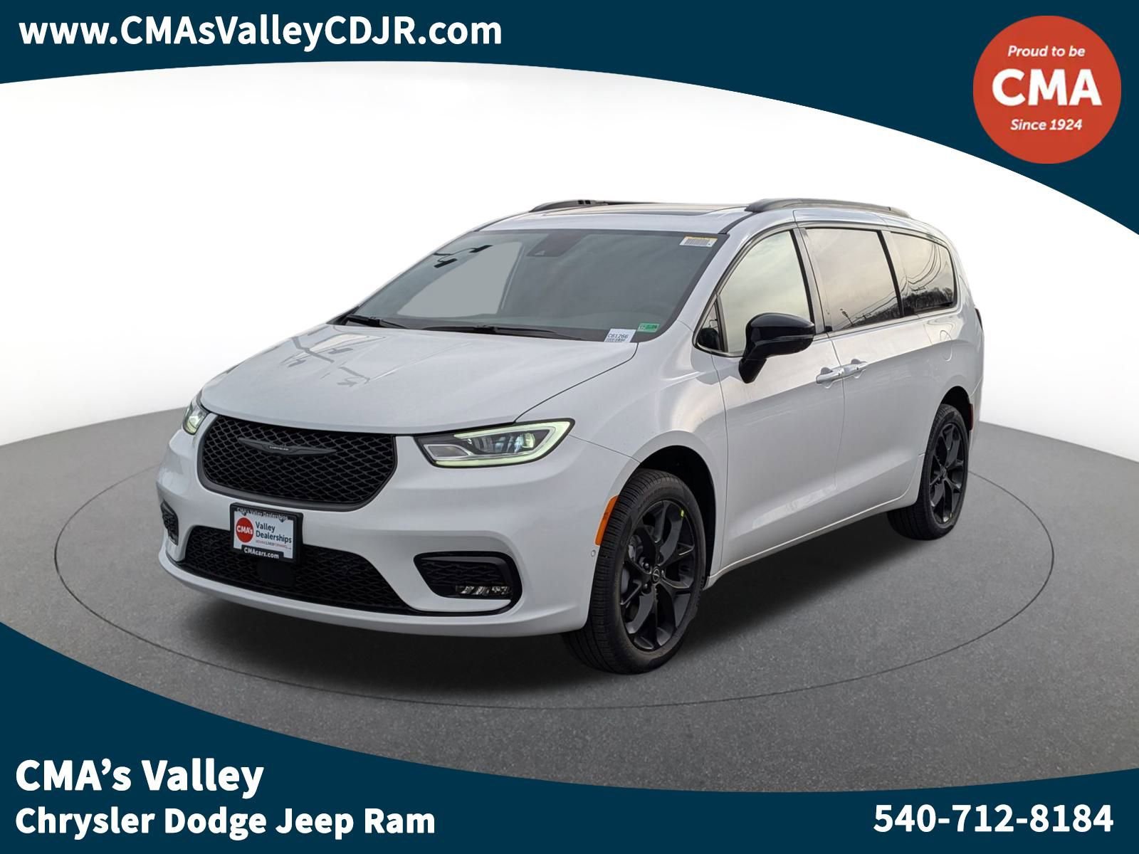 2026 Chrysler Pacifica Limited's photo