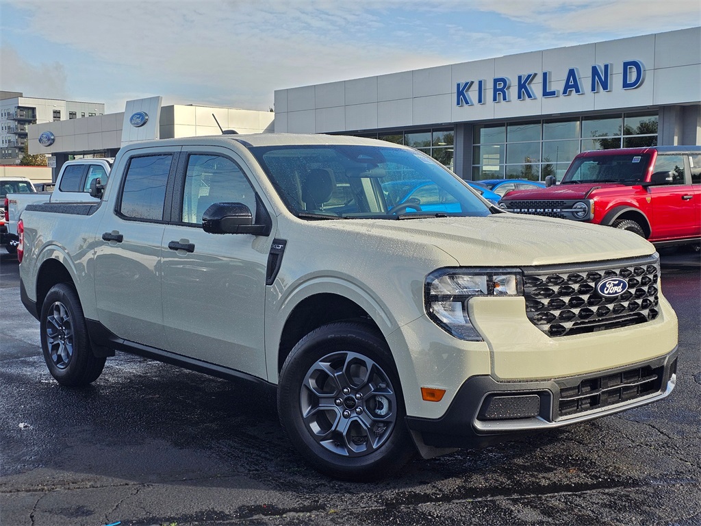 2025 Ford Maverick XLT's photo