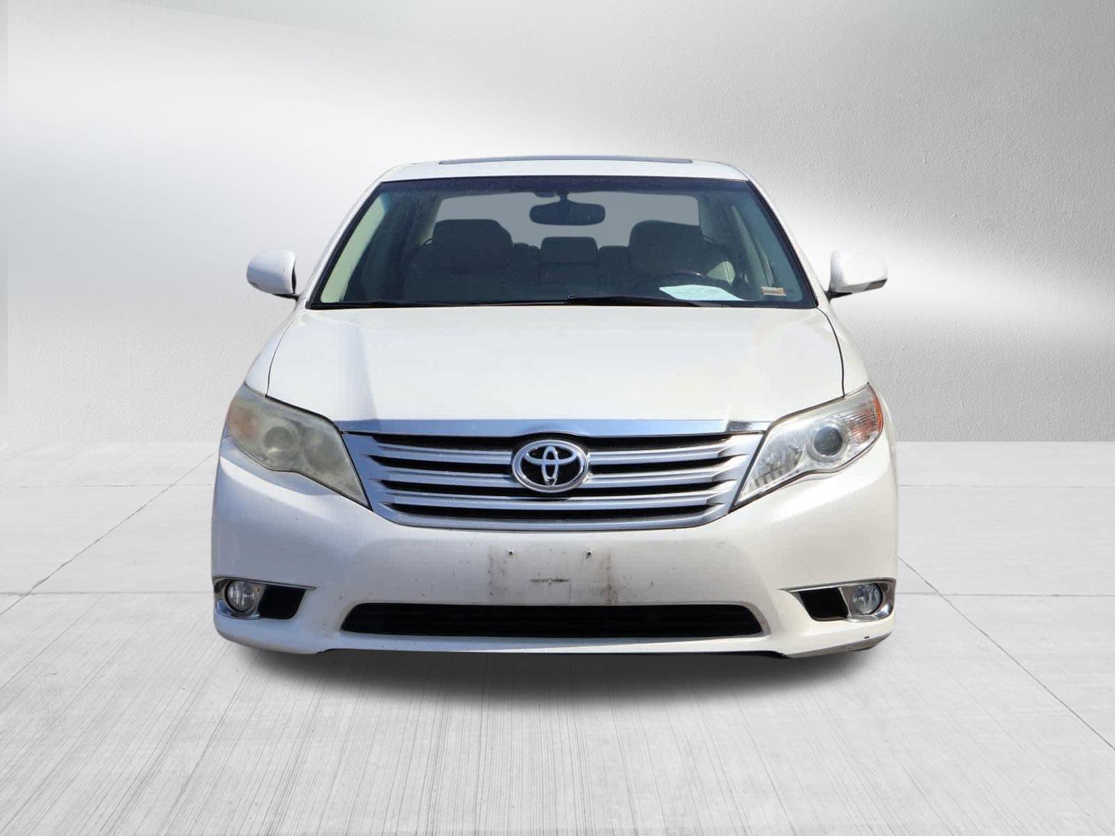 Used 2011 Toyota Avalon Limited with VIN 4T1BK3DB2BU423623 for sale in Kansas City