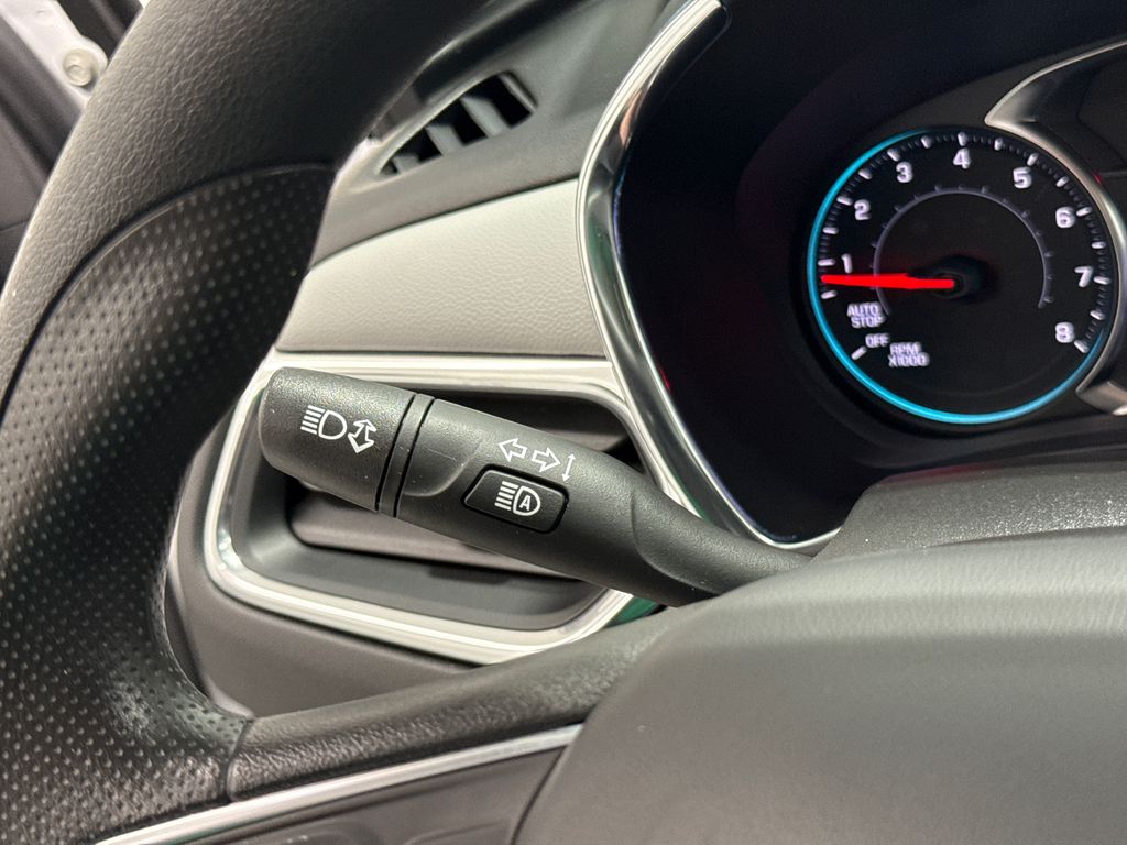 2023 Chevrolet Equinox LS photo 17