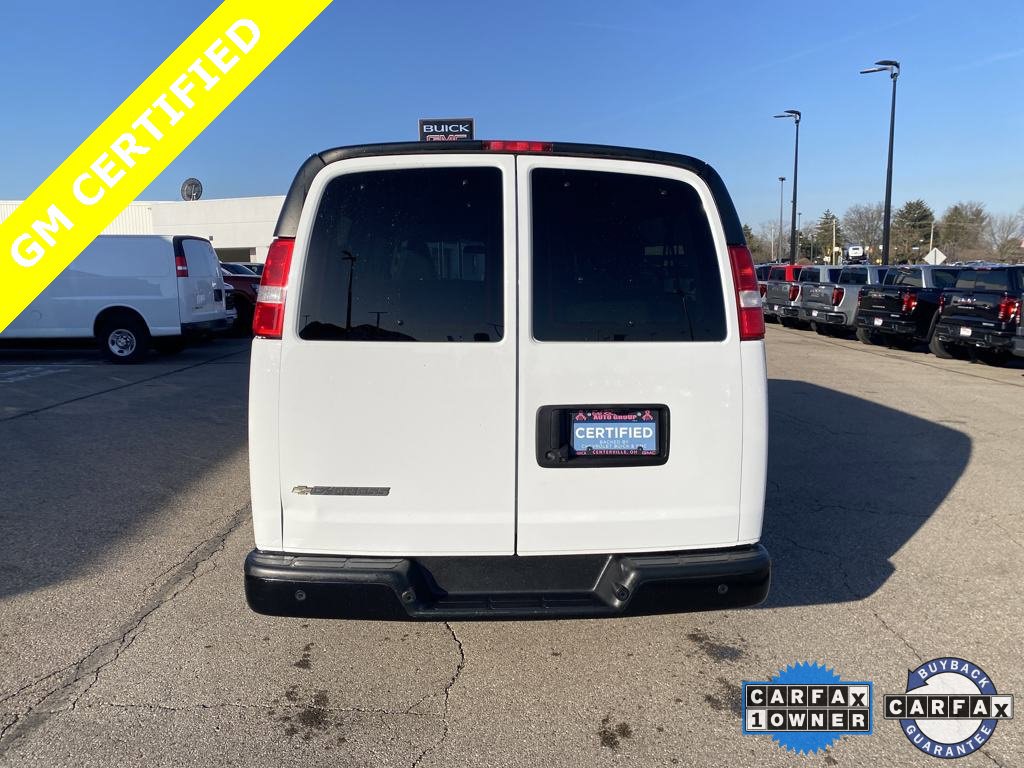 2022 Chevrolet Express Passenger 3500 photo 4