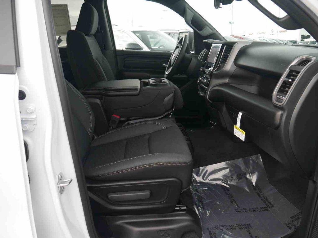 2026 Ram 1500 Tradesman photo 24