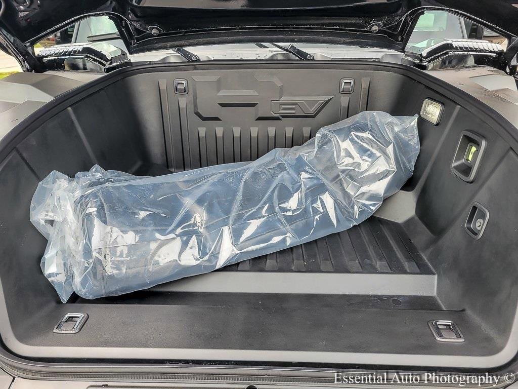 2025 GMC HUMMER EV SUV - Image 18