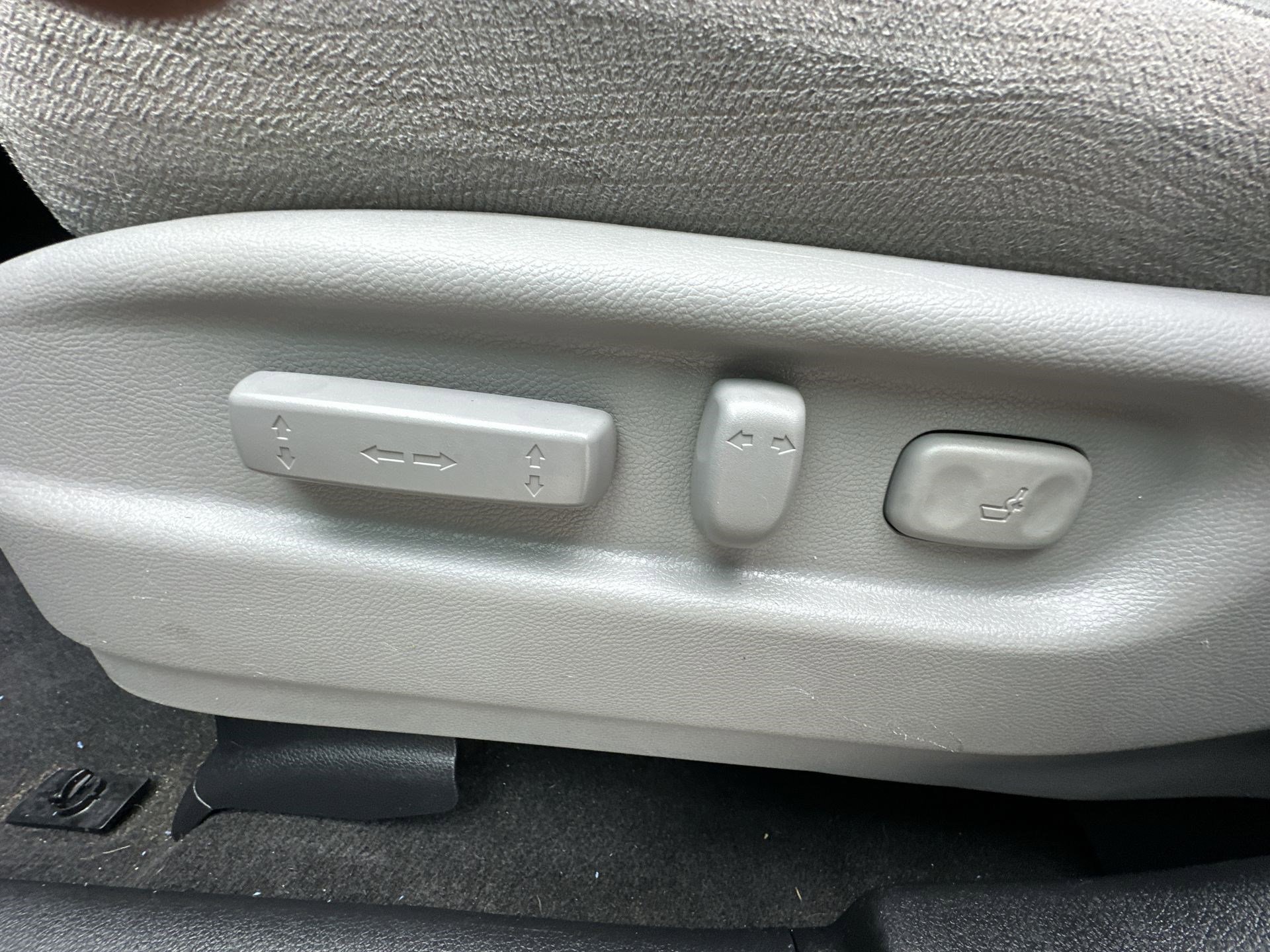 2018 Honda Pilot EX photo 14