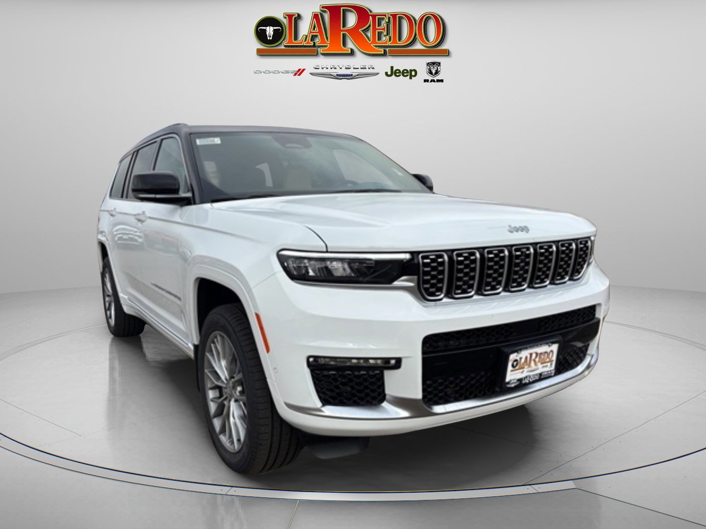 2025 Jeep Grand Cherokee Summit's photo