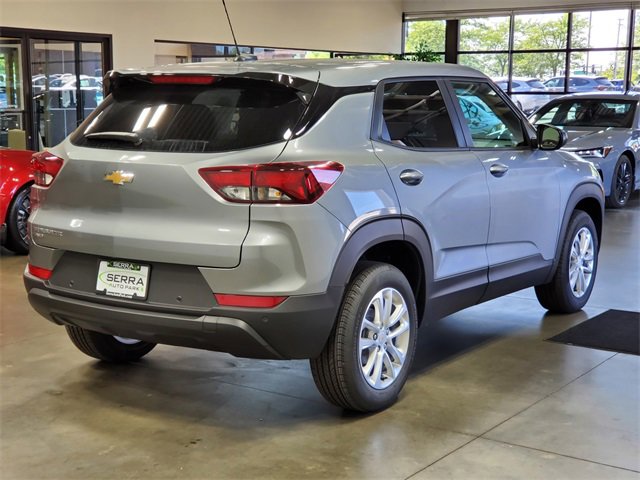 2026 Chevrolet Trailblazer LS photo 4