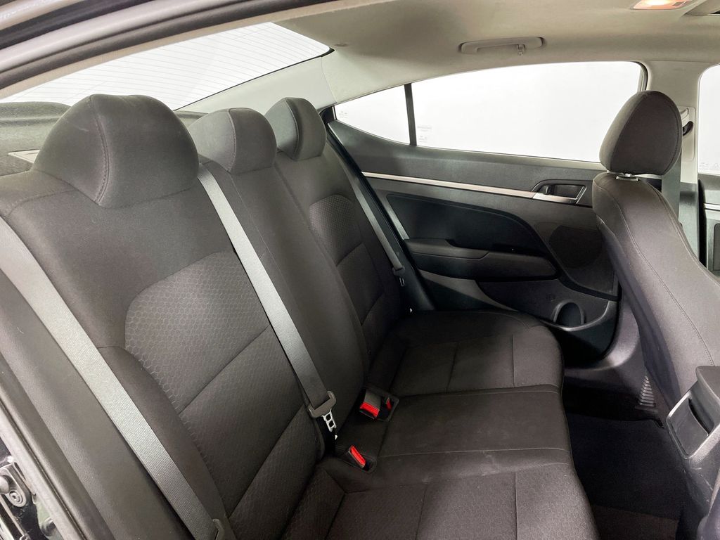 2019 Hyundai Elantra Value Edition photo 25