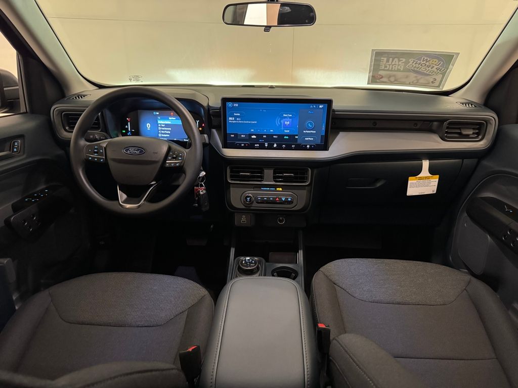 2025 Ford Maverick XL photo 4