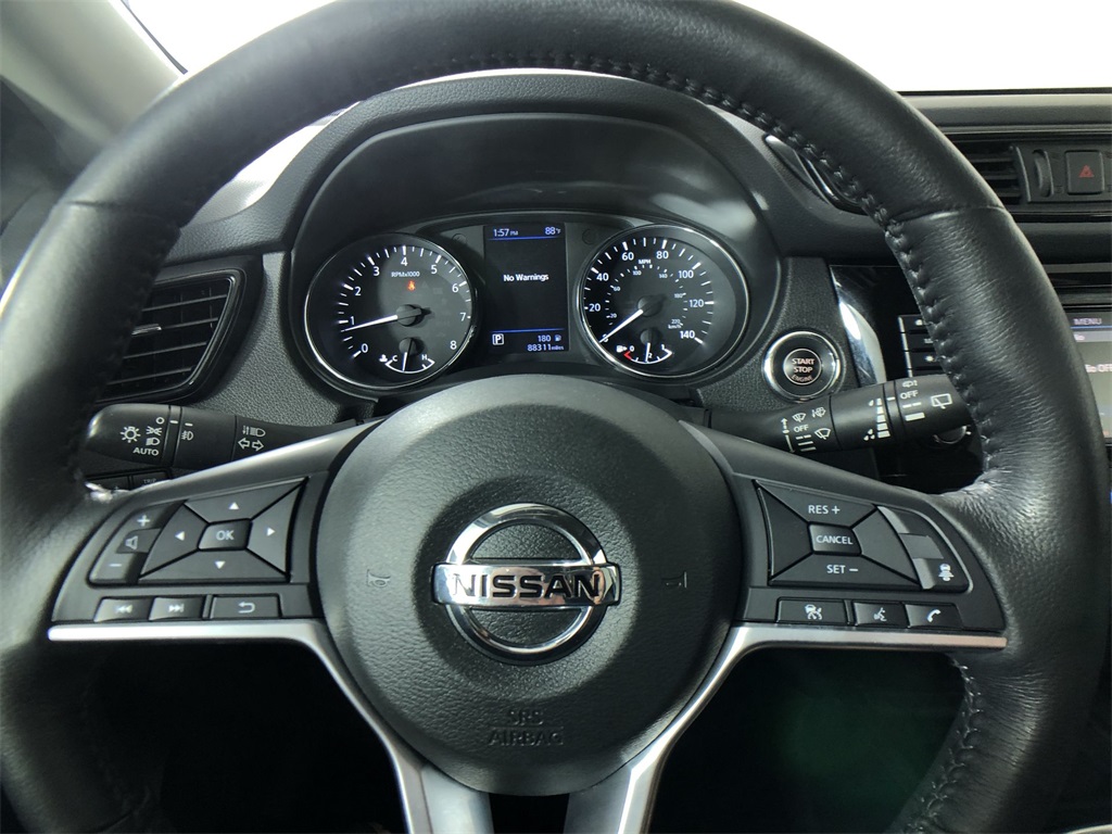 2018 Nissan Rogue SL photo 17