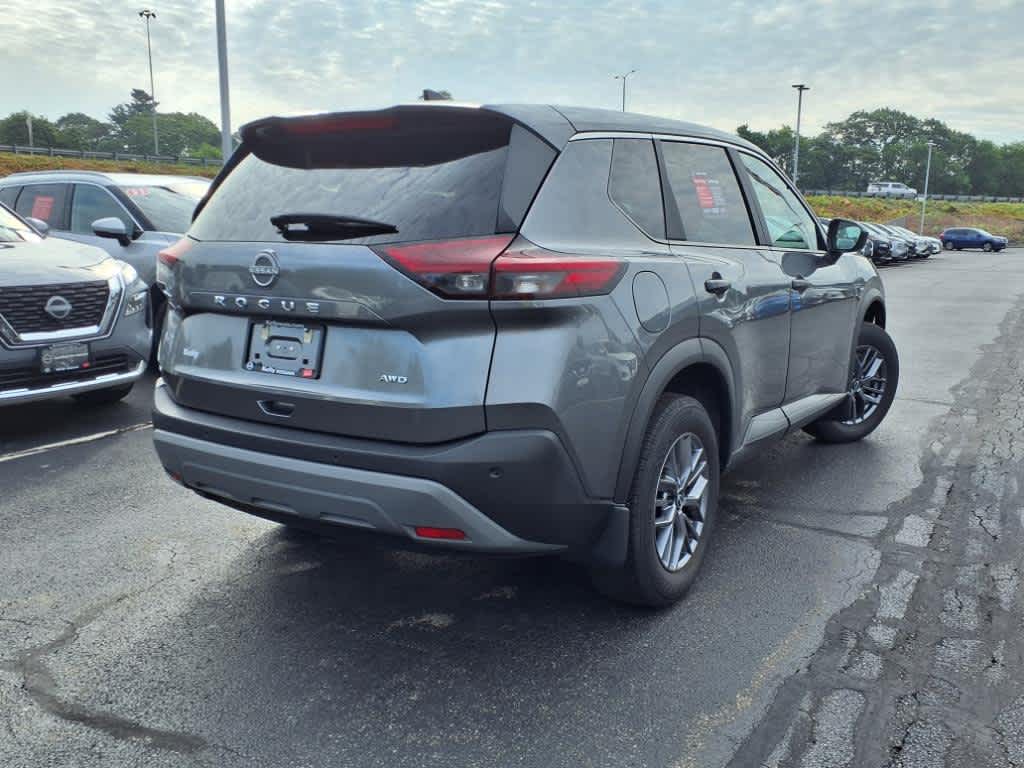 2023 Nissan Rogue S photo 3