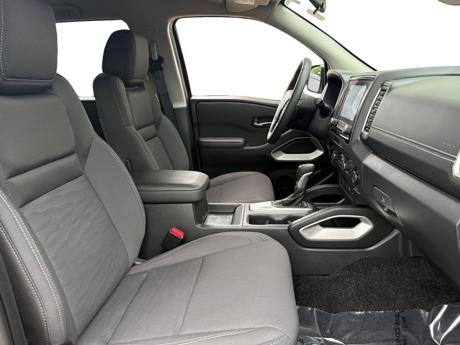 2024 Nissan Frontier SV photo 28