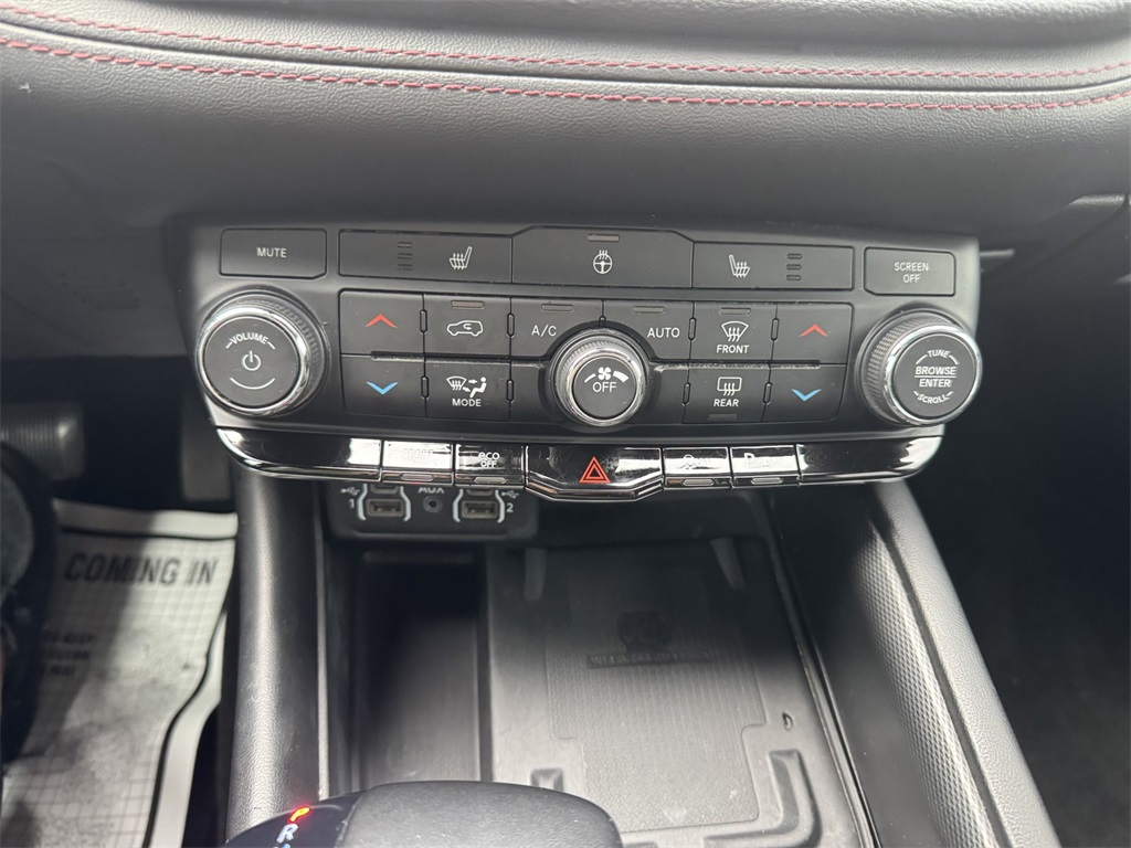2022 Dodge Durango R/T photo 18