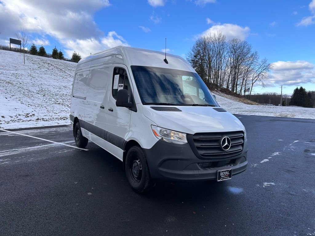 2025 Mercedes-Benz Sprinter Cargo Van Base's photo