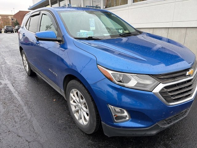 2019 Chevrolet Equinox LT photo 2