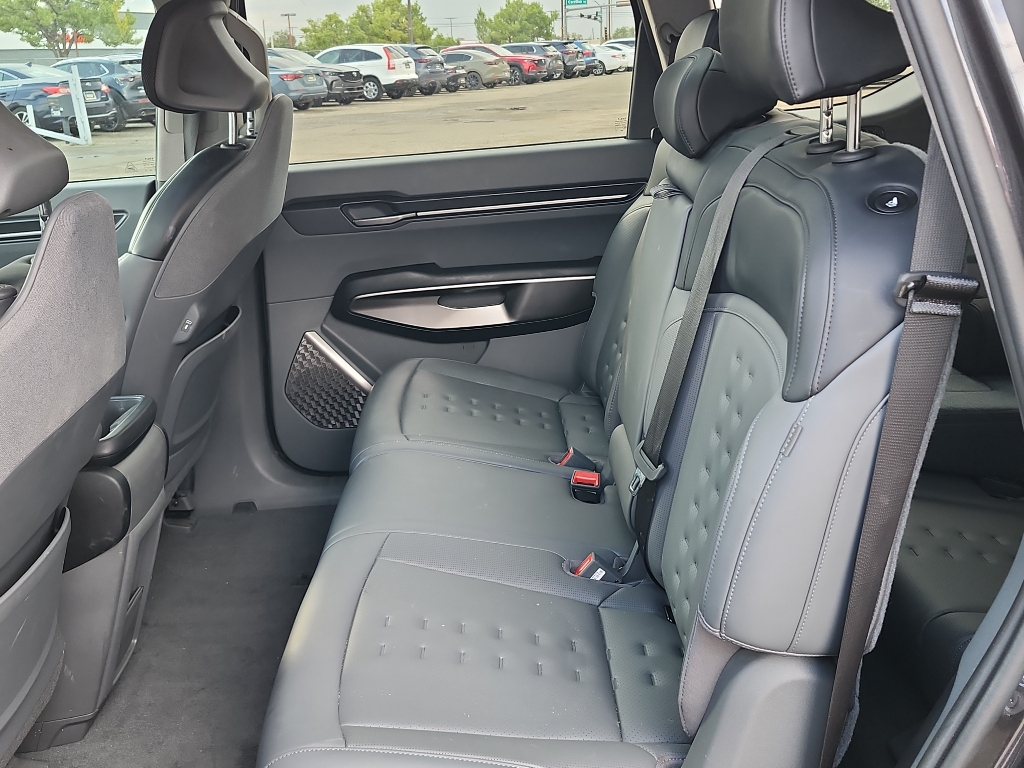 2024 Kia EV9 Wind photo 11