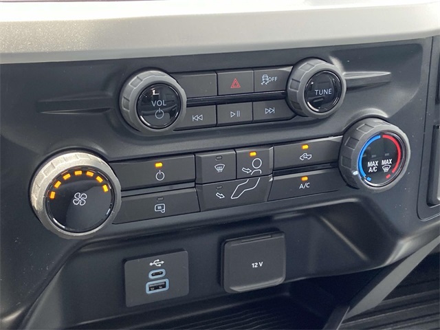 2025 Ford F-550 photo 18