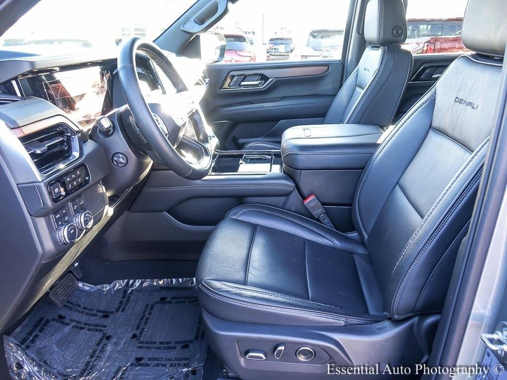 2025 GMC YUKON - Image 8