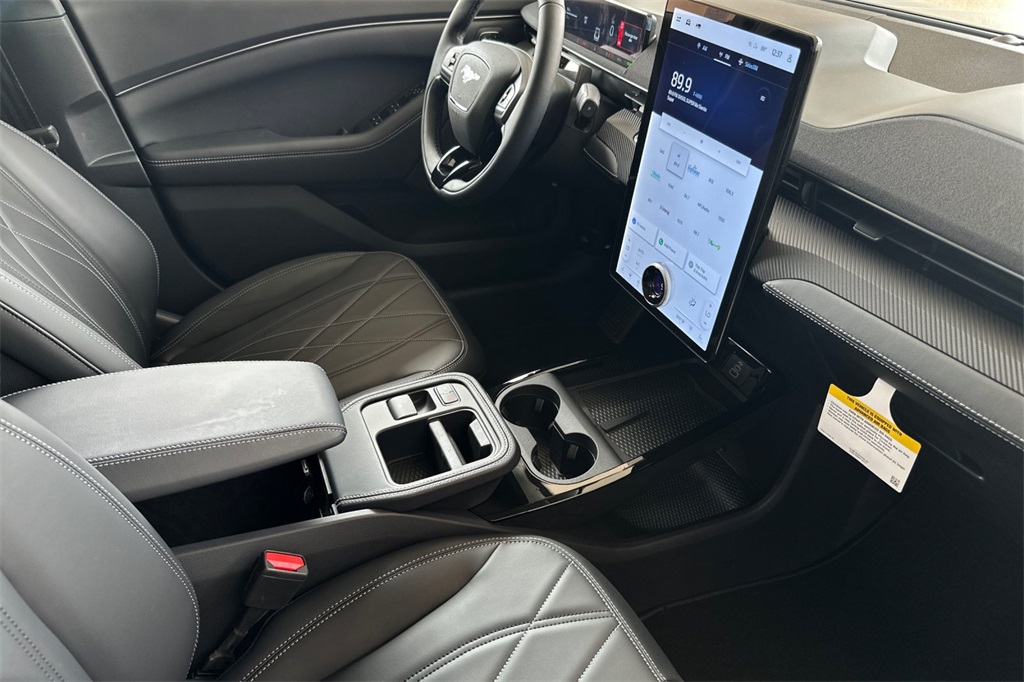 2025 Ford Mustang Mach-E Select photo 15