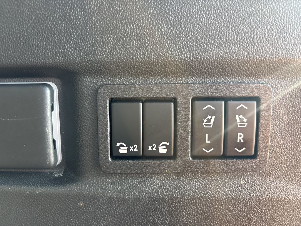 2023 Gmc Yukon Denali Ultimate photo 29