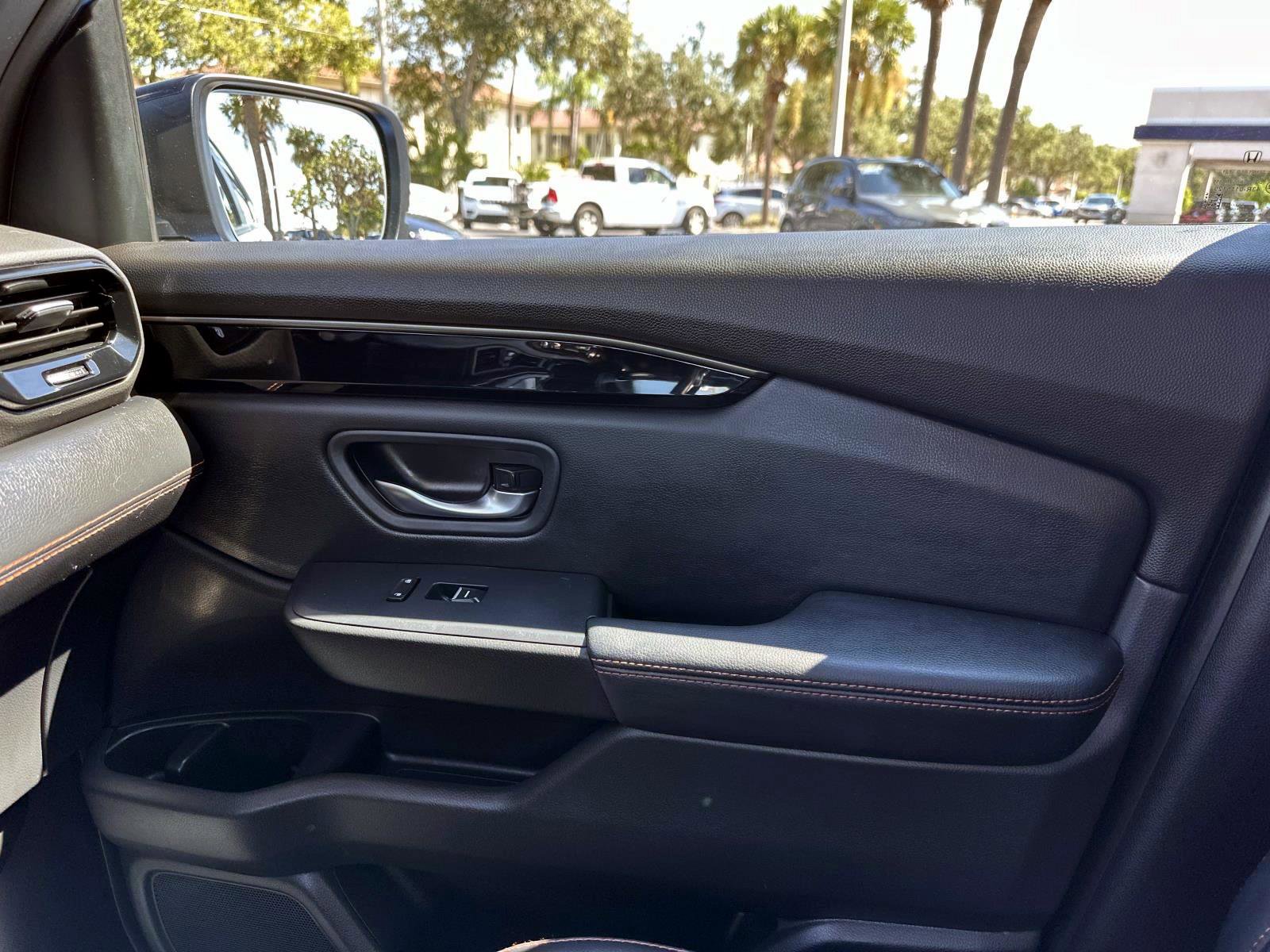 2023 Honda Pilot TrailSport photo 23