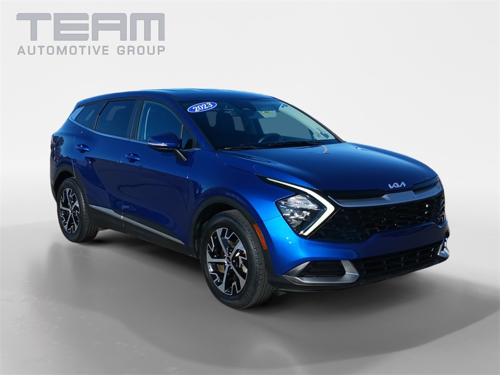 2023 Kia Sportage EX's photo
