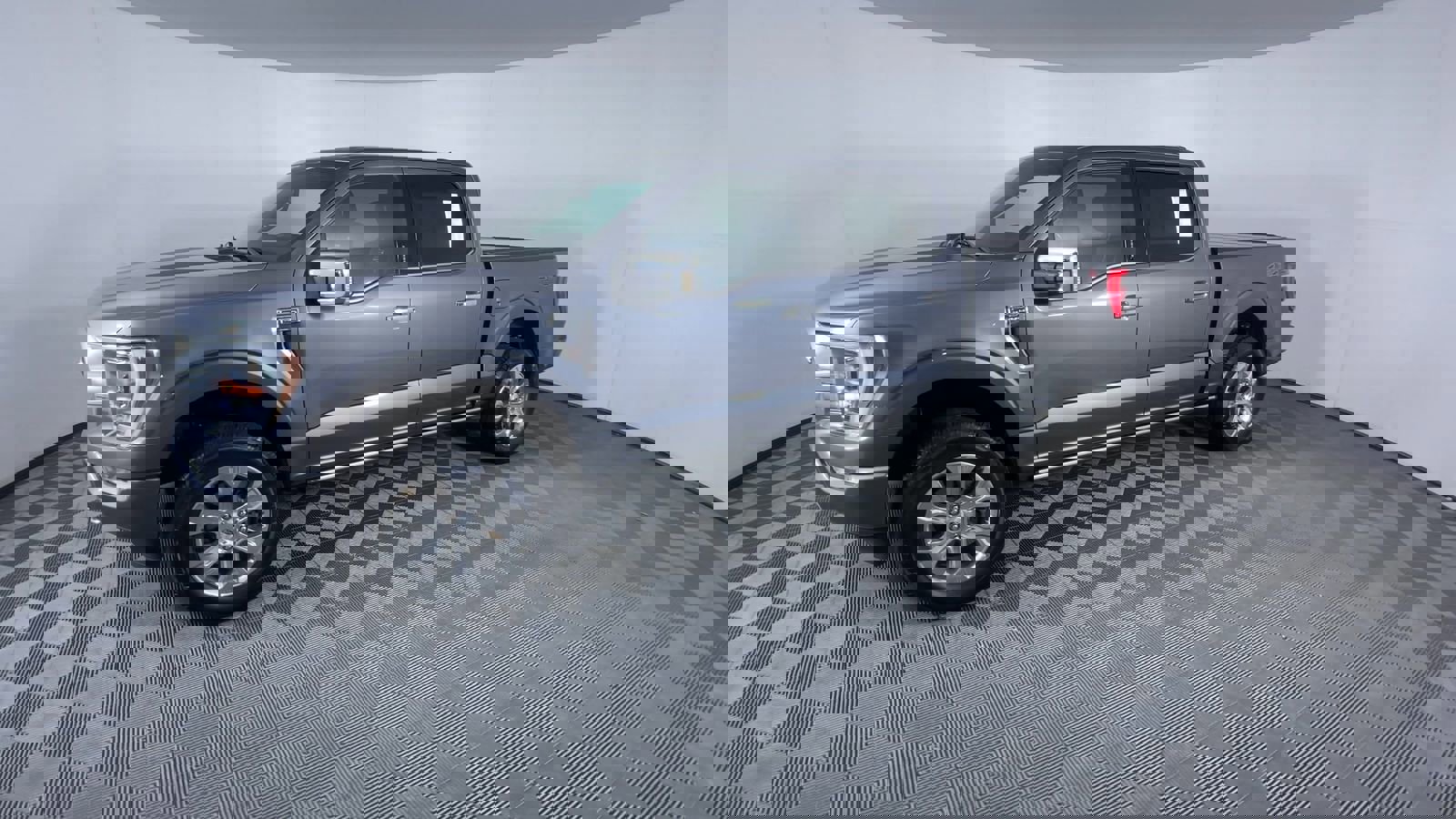 2021 Ford F-150 Platinum photo 4