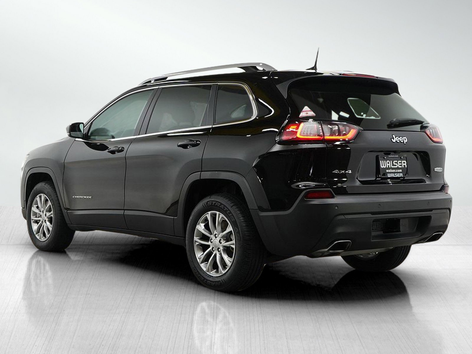 2021 Jeep Cherokee Altitude Latitude Lux photo 2