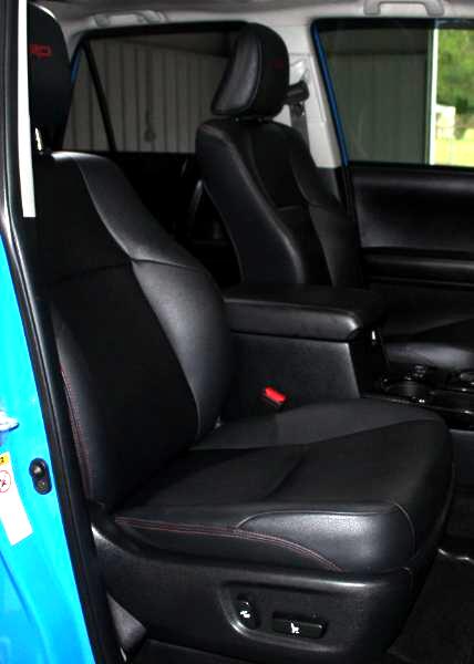 2019 Toyota 4Runner SR5 photo 24
