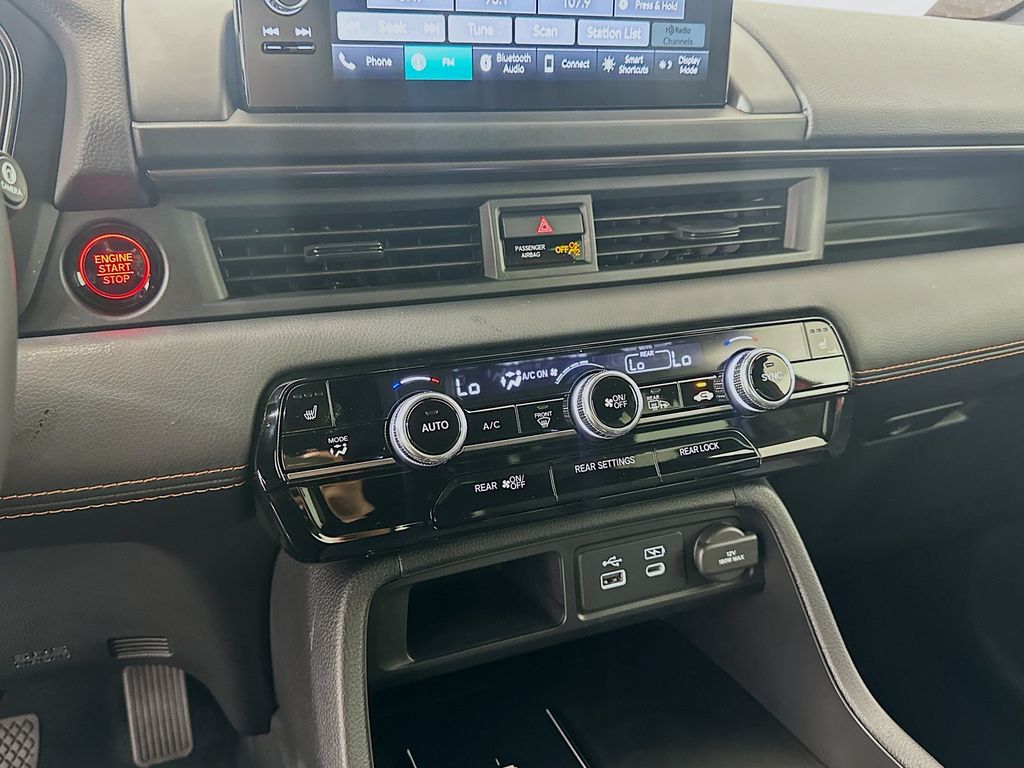 2025 Honda Pilot TrailSport photo 9