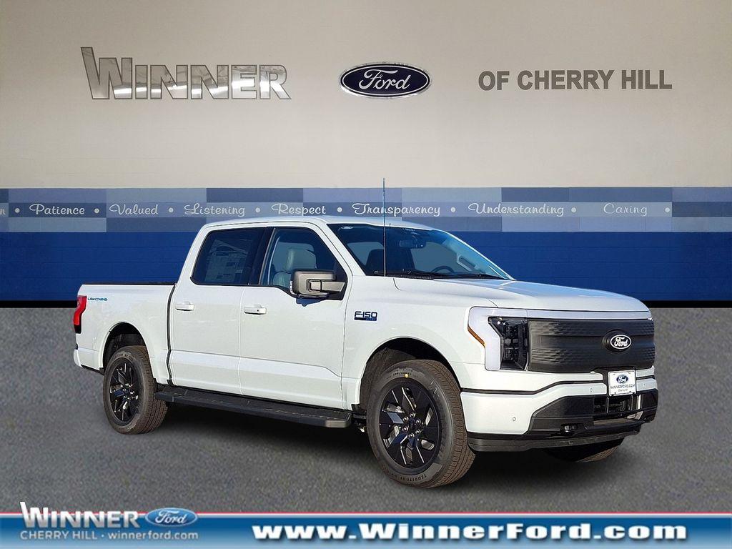 2025 Ford F-150 Lightning Flash's photo