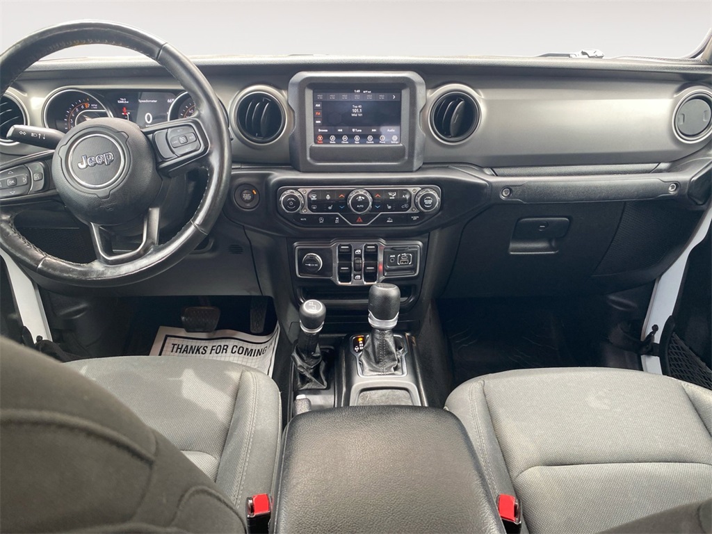 2021 Jeep Gladiator Willys photo 10