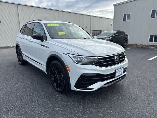 2022 Volkswagen Tiguan SE R-LINE BLACK