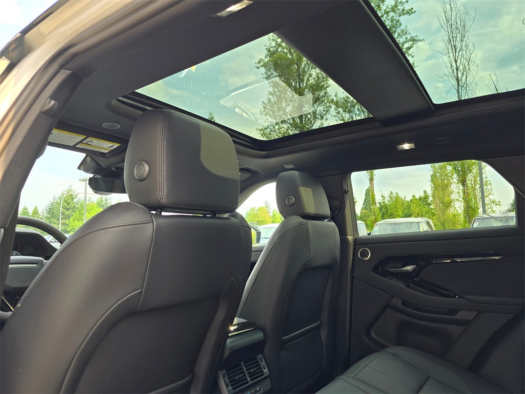 2026 Land Rover Range Rover Evoque S photo 21