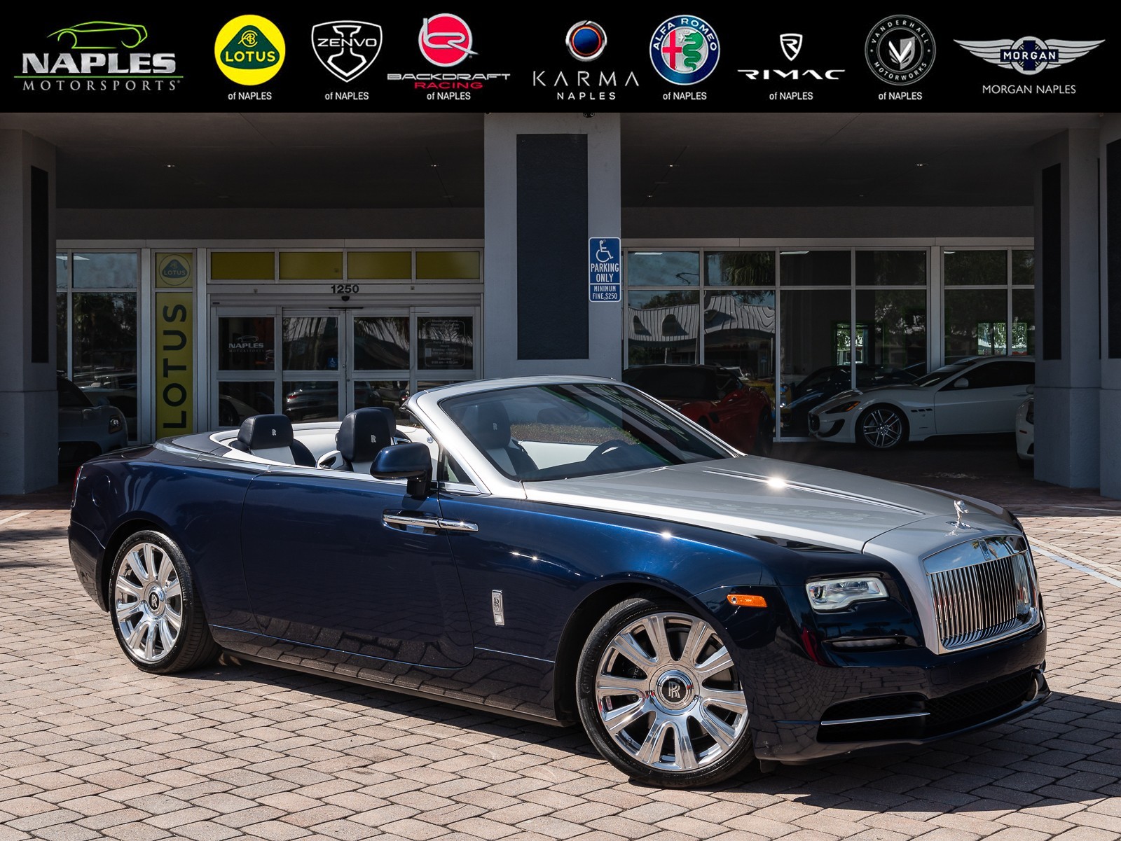 2018 Rolls-Royce Dawn Base