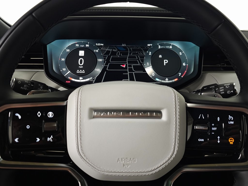 2025 Land Rover Range Rover Sport SE photo 18