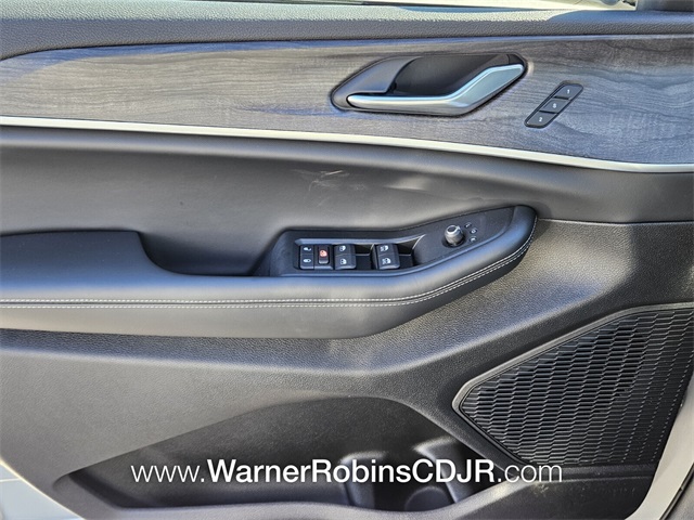 2025 Jeep Grand Cherokee Limited photo 26