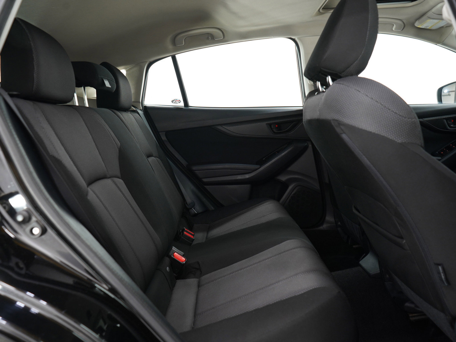 2019 Subaru Impreza 2.0i Premium photo 12