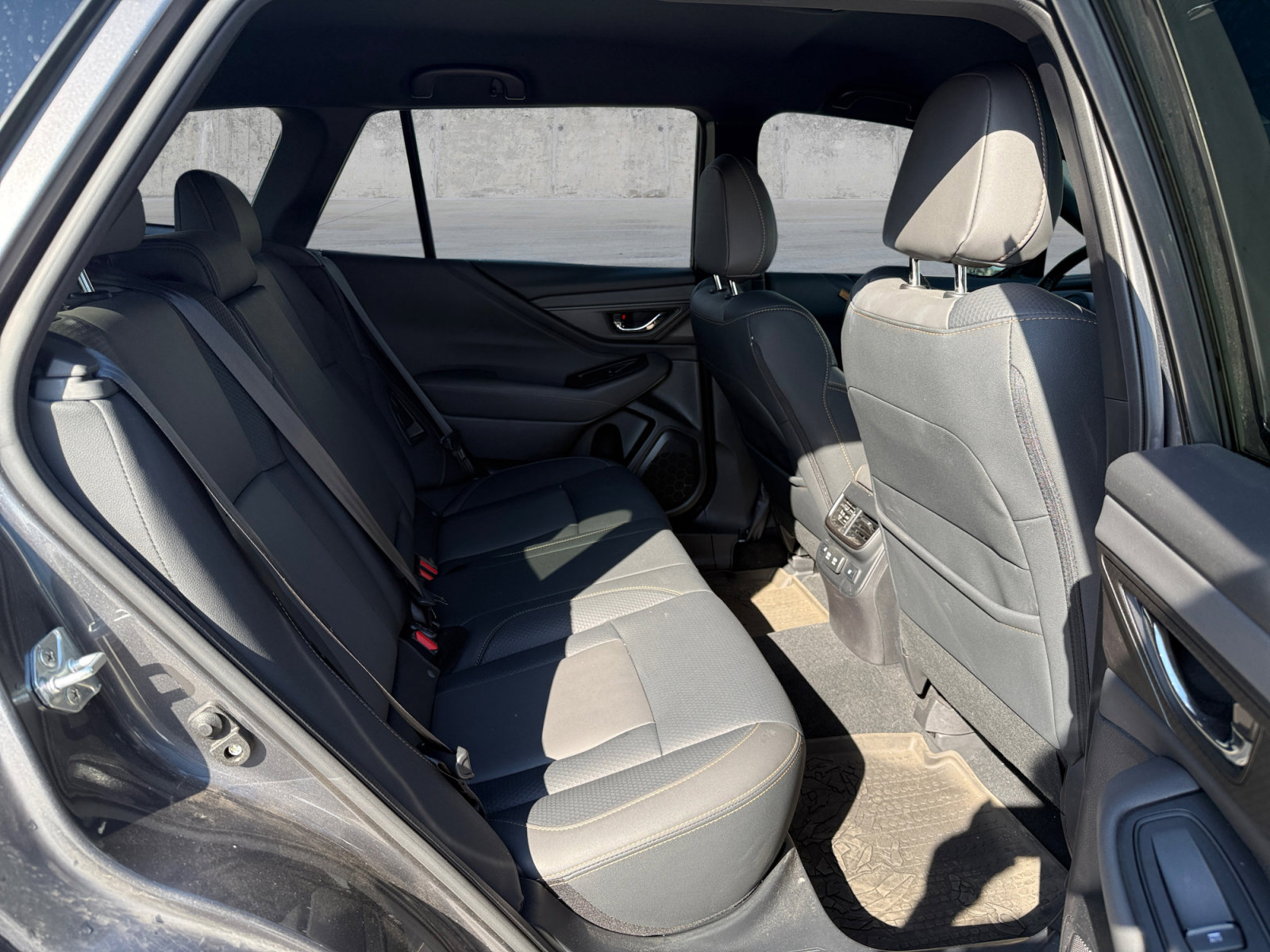 2022 Subaru Outback Wilderness photo 6